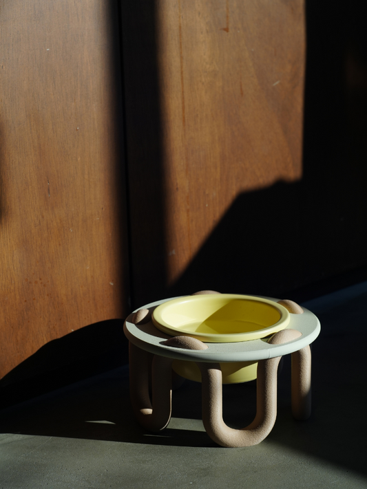 WIGGLY pet bowl // butter toast