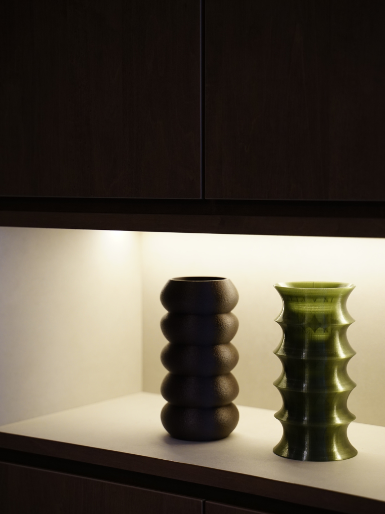 nestled vases // verdant : iron bundle