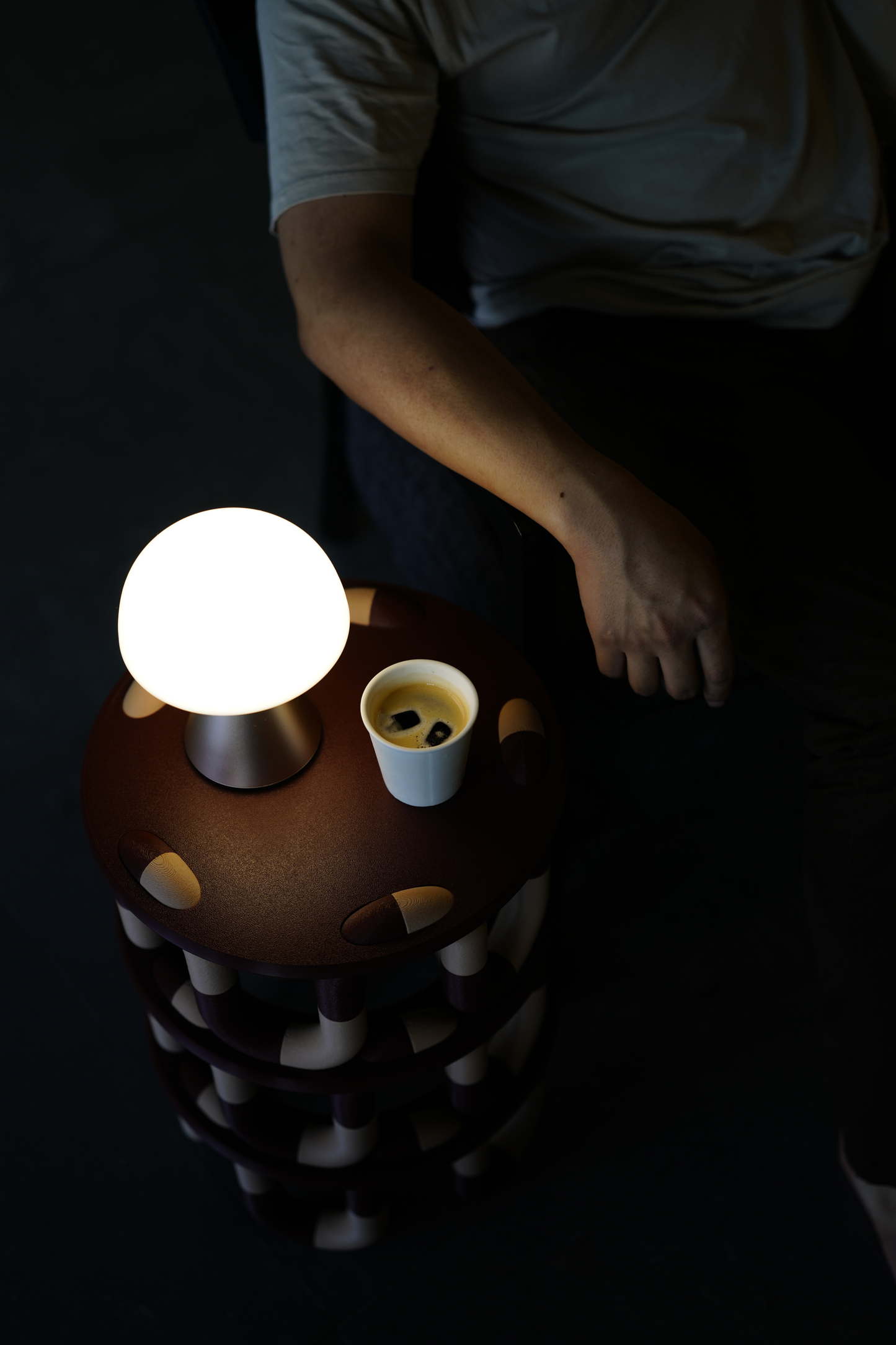 WIGGLY // biggly side table